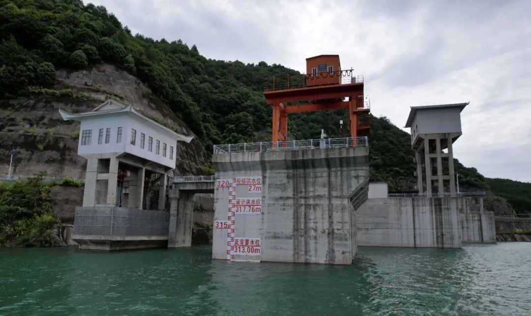 涔天河水库水位线.jpg